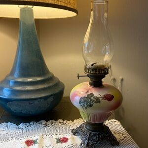 Vintage Oil Lamp Hand Painted Roses 18 inches w/ Chimney Eagle Burner Company